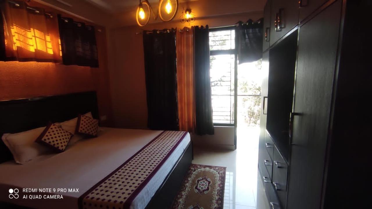 Puri'S Bnb Шимла Екстериор снимка