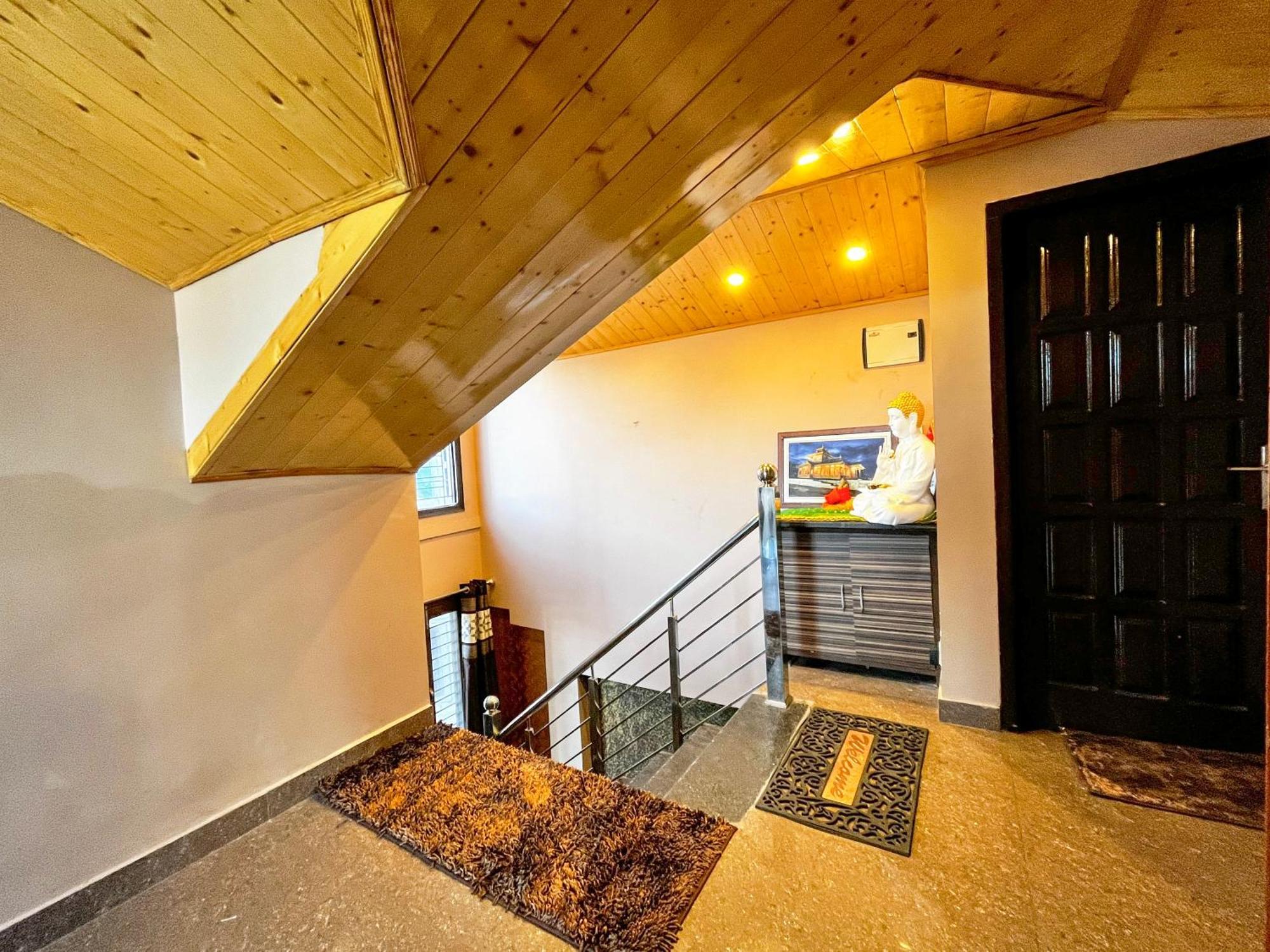 Puri'S Bnb Шимла Екстериор снимка