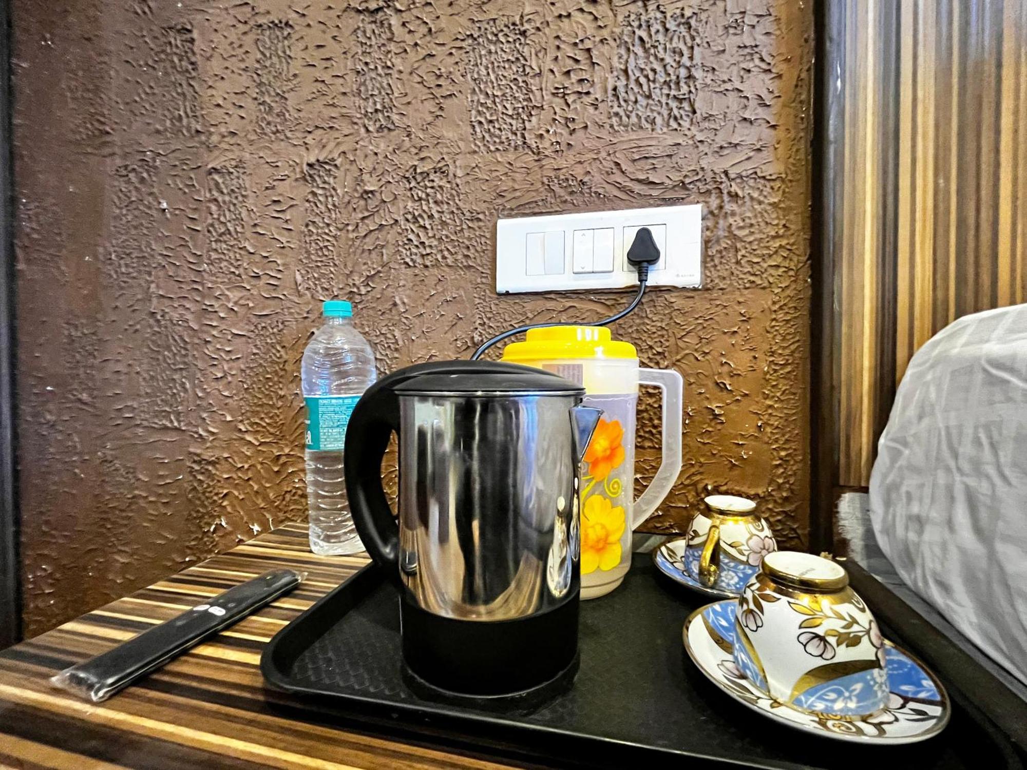 Puri'S Bnb Шимла Екстериор снимка