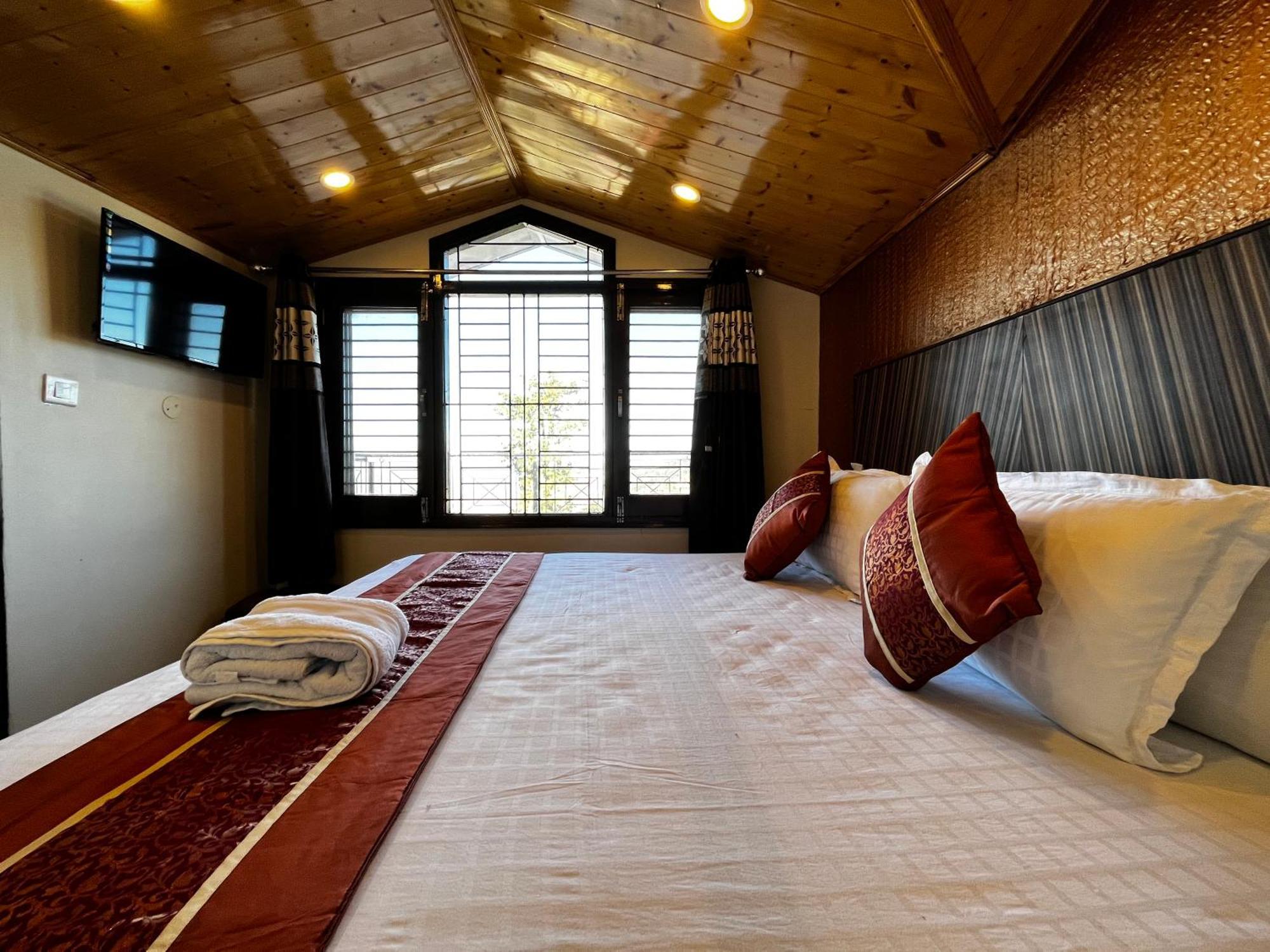 Puri'S Bnb Шимла Екстериор снимка